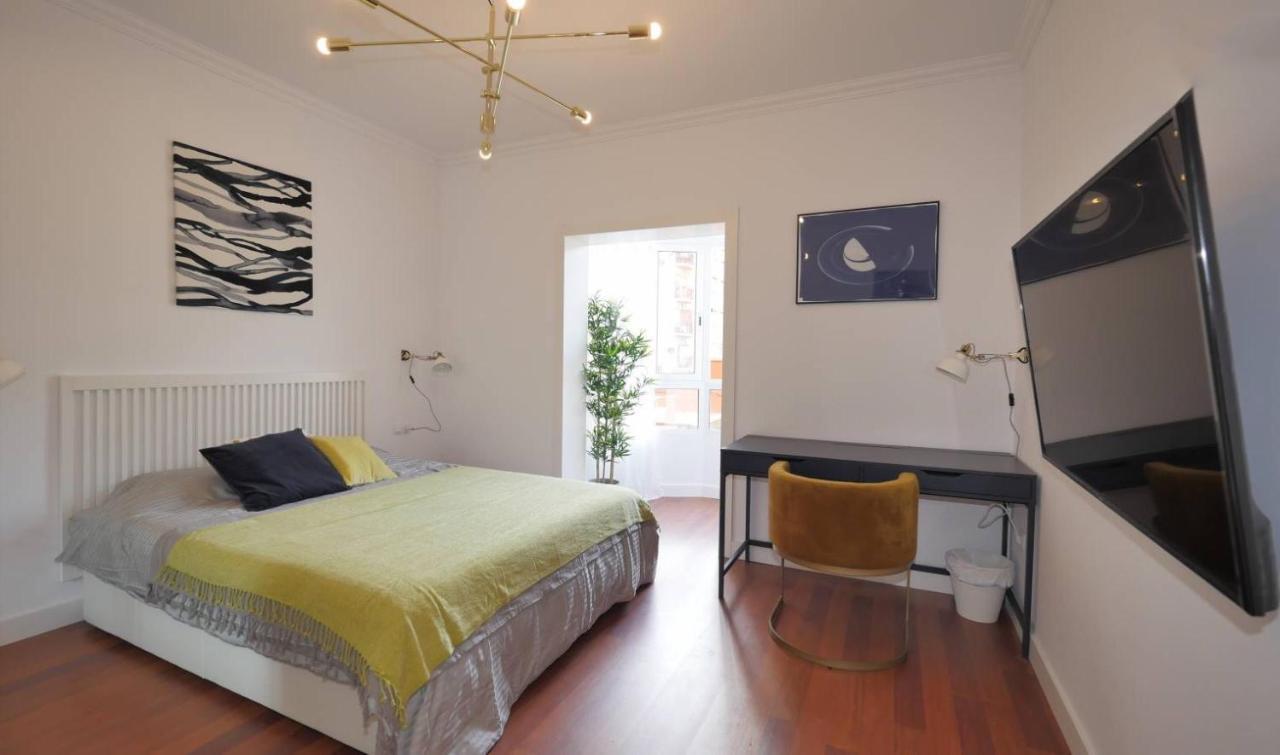 Beautiful&modern 2-bed In Eixample Apartment Barcelona